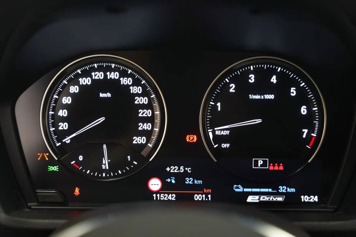 BMW X1 BMW X1 xDrive25e Executive [ LED Navi Camera Leder Stoelverwarming ]
