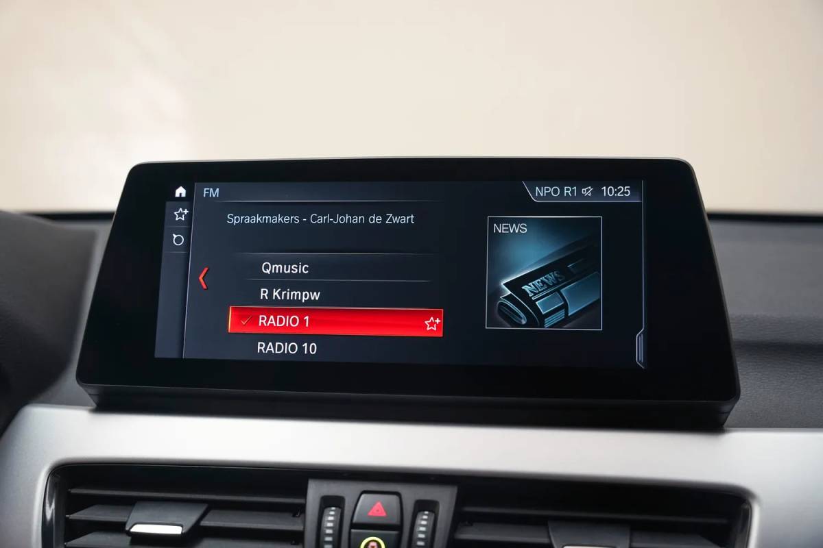 BMW X1 BMW X1 xDrive25e Executive [ LED Navi Camera Leder Stoelverwarming ]