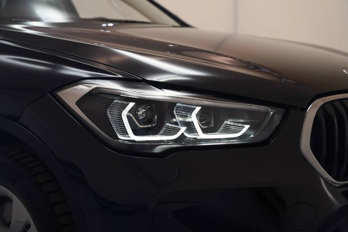 BMW X1 BMW X1 xDrive25e Executive [ LED Navi Camera Leder Stoelverwarming ]