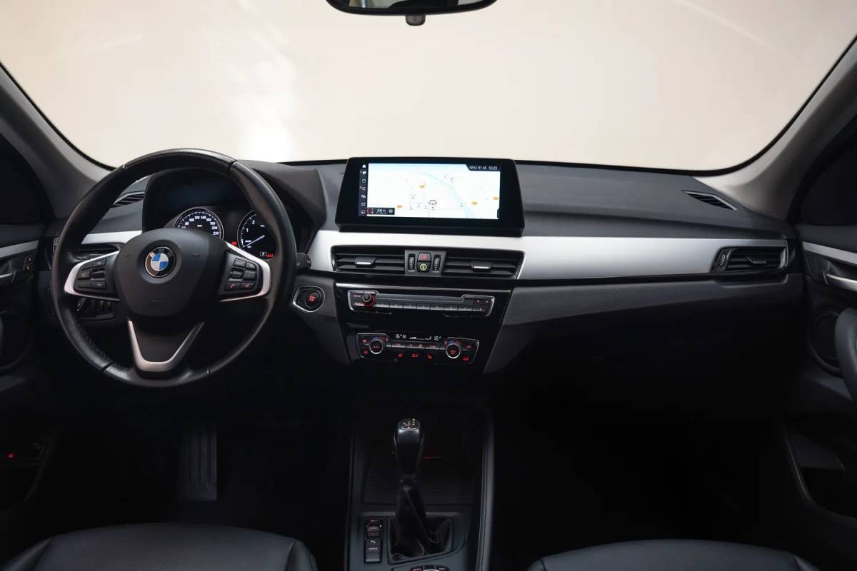 BMW X1 BMW X1 xDrive25e Executive [ LED Navi Camera Leder Stoelverwarming ]