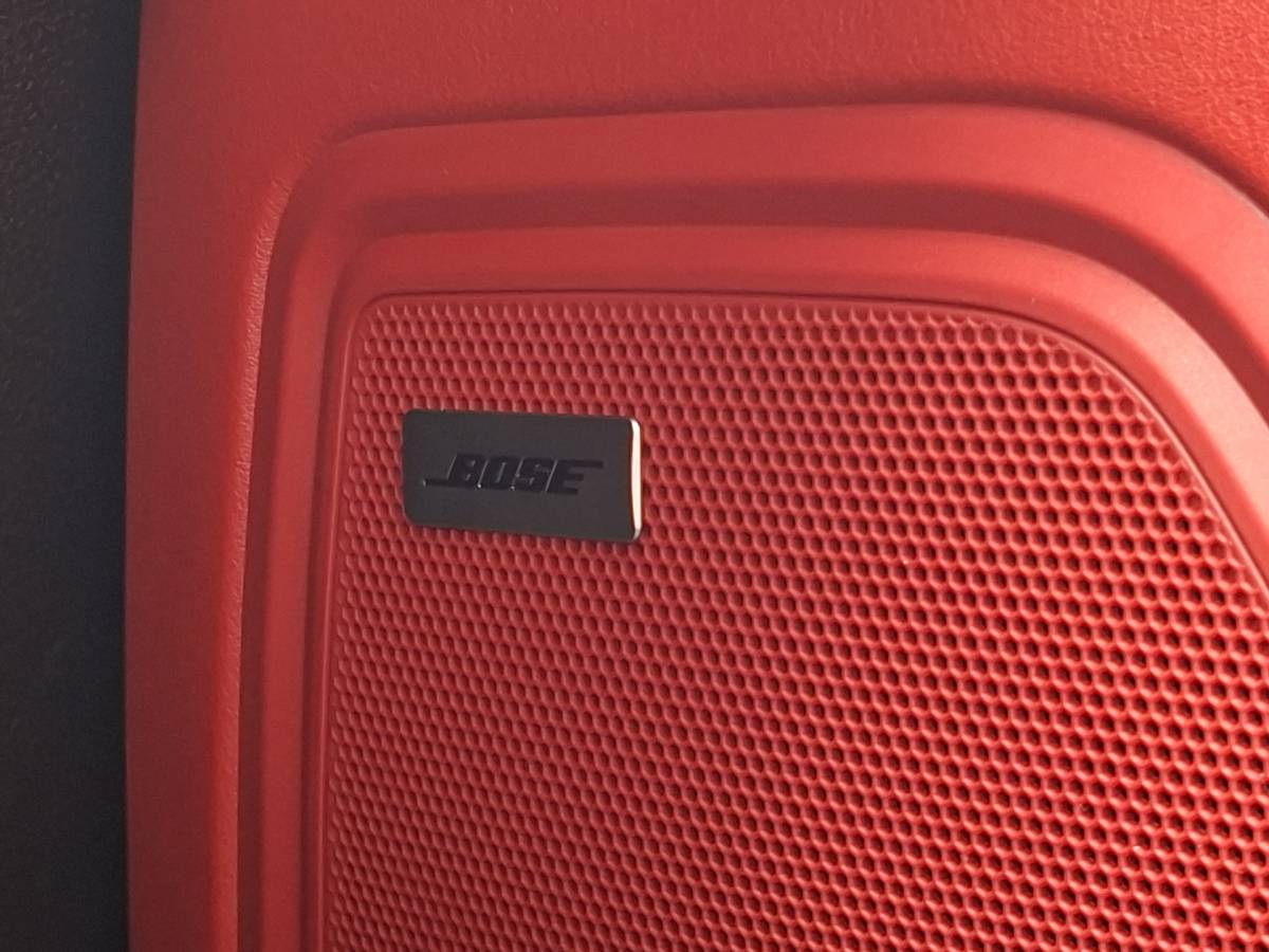 Porsche Macan Porsche Macan 3.0 S 354PK Adap.Cruise Pano Luchtv Carplay Krijtgrijs Memory BOSE