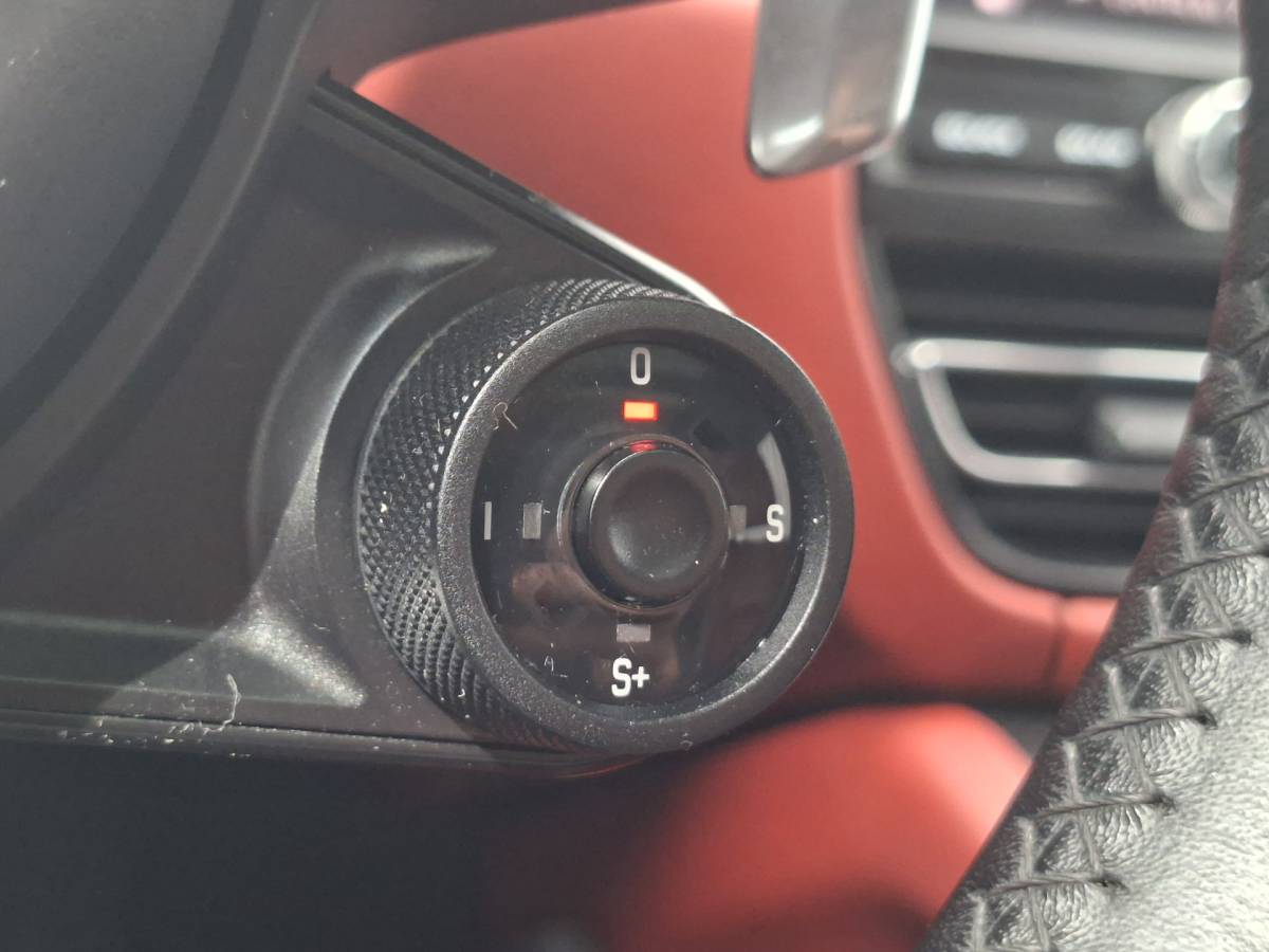 Porsche Macan Porsche Macan 3.0 S 354PK Adap.Cruise Pano Luchtv Carplay Krijtgrijs Memory BOSE
