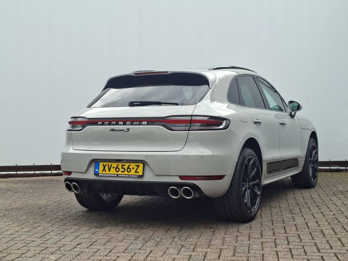 Porsche Macan Porsche Macan 3.0 S 354PK Adap.Cruise Pano Luchtv Carplay Krijtgrijs Memory BOSE