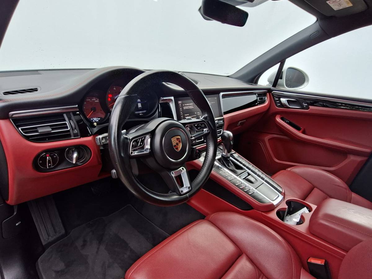 Porsche Macan Porsche Macan 3.0 S 354PK Adap.Cruise Pano Luchtv Carplay Krijtgrijs Memory BOSE