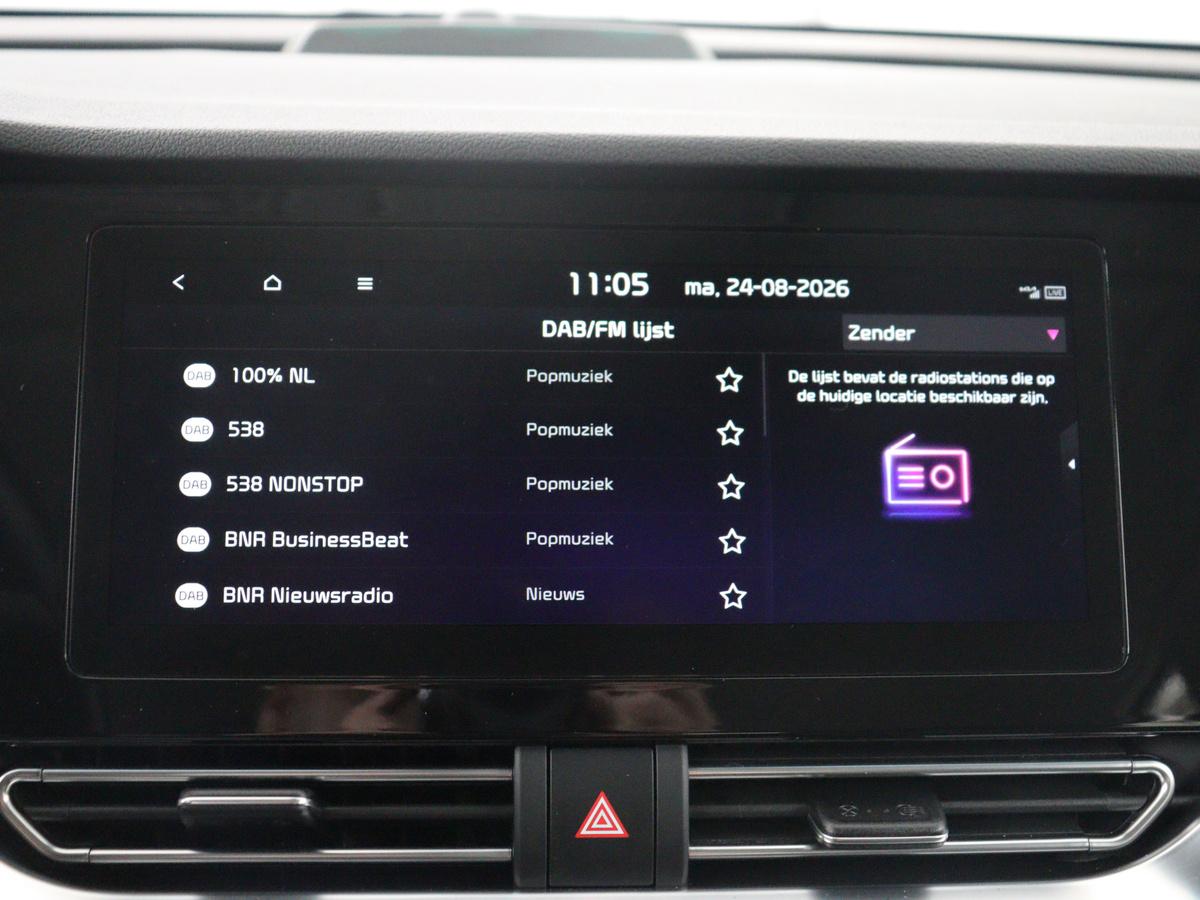 Kia e-Niro Kia e-Niro ComfortLine 64 kWh | SOH 93,9% | Half leder | Adaptive cruise | Carplay | Navigatie | Bluetooth | Camera | Climate control | Park assist | Trekhaak