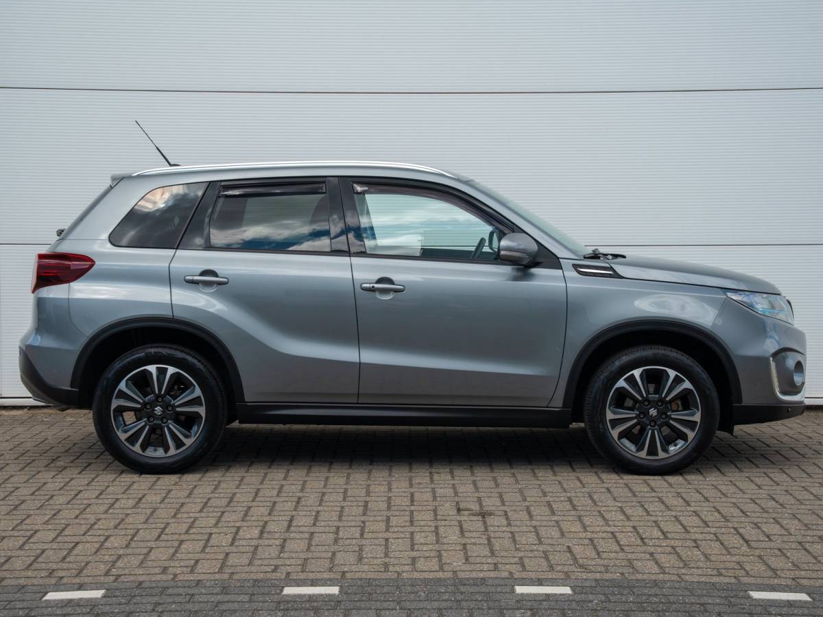 Suzuki Vitara Suzuki Vitara 1.4 Boosterjet Style Smart hybrid| Apple/Android Carplay| Adaptive cruise keyless Entry |Parkeersensoren| Blindspot|