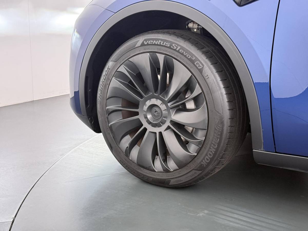 Tesla Model Y Tesla Model Y Long Range AWD 75 kWh 1E EIGENAAR | ORIGINEEL NL AUTO | SOH 97% | RIJKLAAR GELEVERD | TESLA FABRIEKSGARANTIE TOT 03-2027 OF 80.000 KM | TESLA GARANTIE ACCU + AANDRIJFLIJN T/M 03-2031 OF 192.000 KM