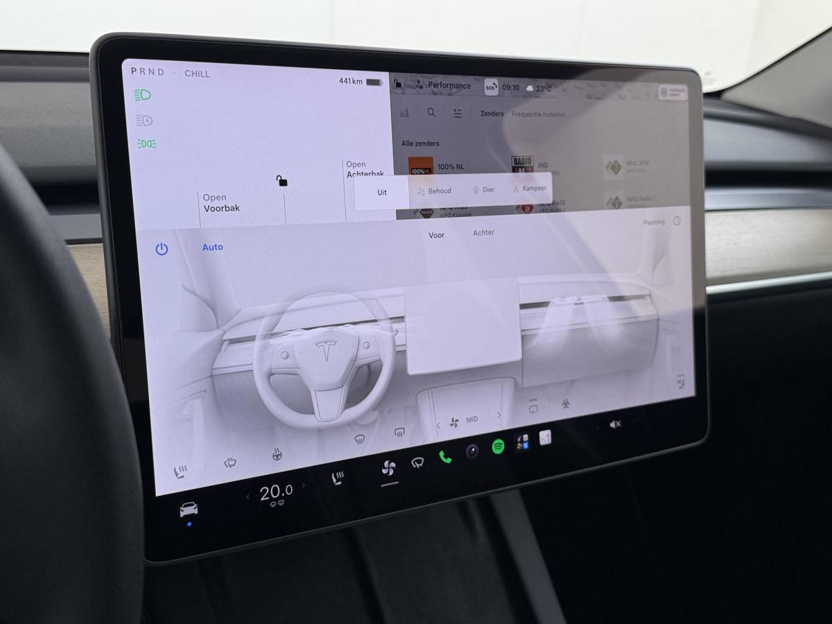 Tesla Model Y Tesla Model Y Long Range AWD 75 kWh 1E EIGENAAR | ORIGINEEL NL AUTO | SOH 97% | RIJKLAAR GELEVERD | TESLA FABRIEKSGARANTIE TOT 03-2027 OF 80.000 KM | TESLA GARANTIE ACCU + AANDRIJFLIJN T/M 03-2031 OF 192.000 KM