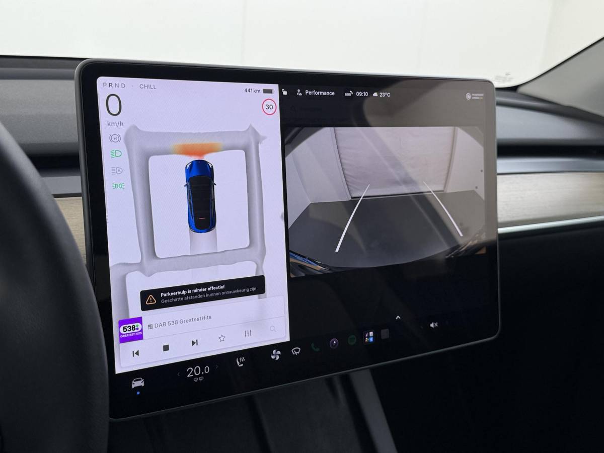 Tesla Model Y Tesla Model Y Long Range AWD 75 kWh 1E EIGENAAR | ORIGINEEL NL AUTO | SOH 97% | RIJKLAAR GELEVERD | TESLA FABRIEKSGARANTIE TOT 03-2027 OF 80.000 KM | TESLA GARANTIE ACCU + AANDRIJFLIJN T/M 03-2031 OF 192.000 KM