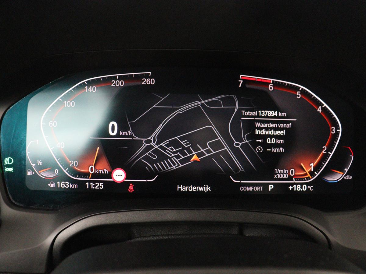 BMW 3 Serie BMW 3-serie 320i Executive Edition | Half leder | Cruise control | Navigatie |  Bluetooth | Carplay | Park assist | Interieurverlichting | Virtueel dashboard | Climate control | Full LED | 18″ velgen