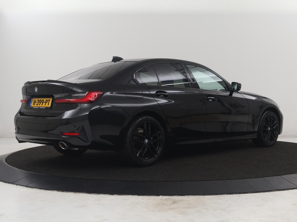 BMW 3 Serie BMW 3-serie 320i Executive Edition | Half leder | Cruise control | Navigatie |  Bluetooth | Carplay | Park assist | Interieurverlichting | Virtueel dashboard | Climate control | Full LED | 18″ velgen