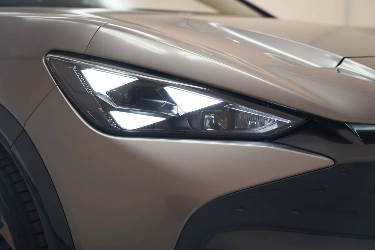 CUPRA Tavascan CUPRA Tavascan VZ Adrenaline 82 kWh [ Panoramadak 360°Camera Sfeerverlichting ]