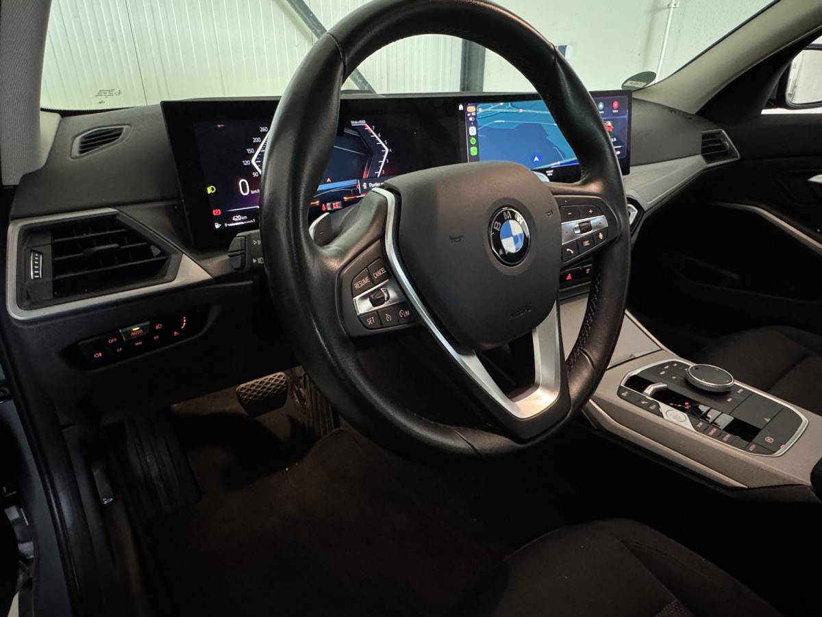 BMW 3 Serie BMW 3-serie Touring NEW 318IA 2.0 156PK  AUT. NAVI/LED/PDC/CARPLAY