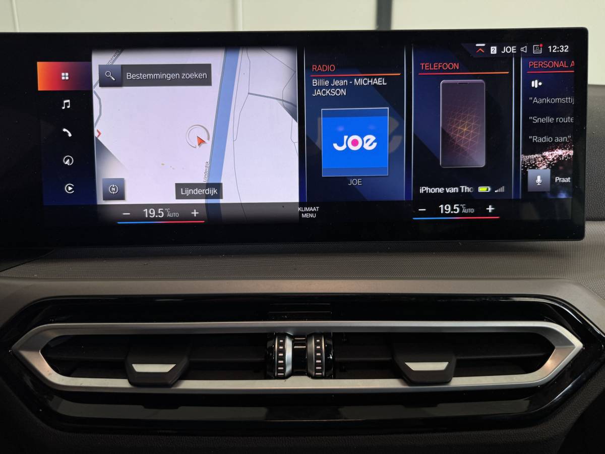 BMW 3 Serie BMW 3-serie Touring NEW 318IA 2.0 156PK  AUT. NAVI/LED/PDC/CARPLAY