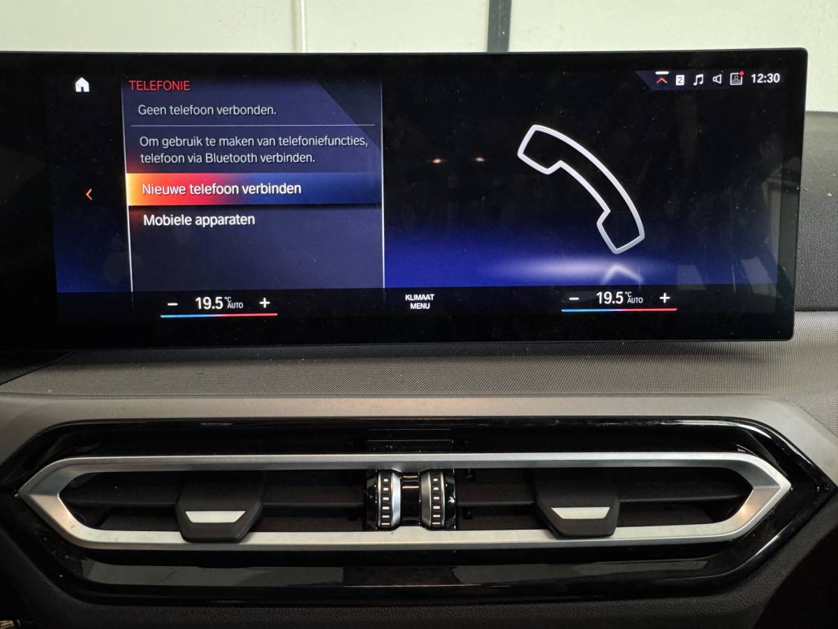 BMW 3 Serie BMW 3-serie Touring NEW 318IA 2.0 156PK  AUT. NAVI/LED/PDC/CARPLAY