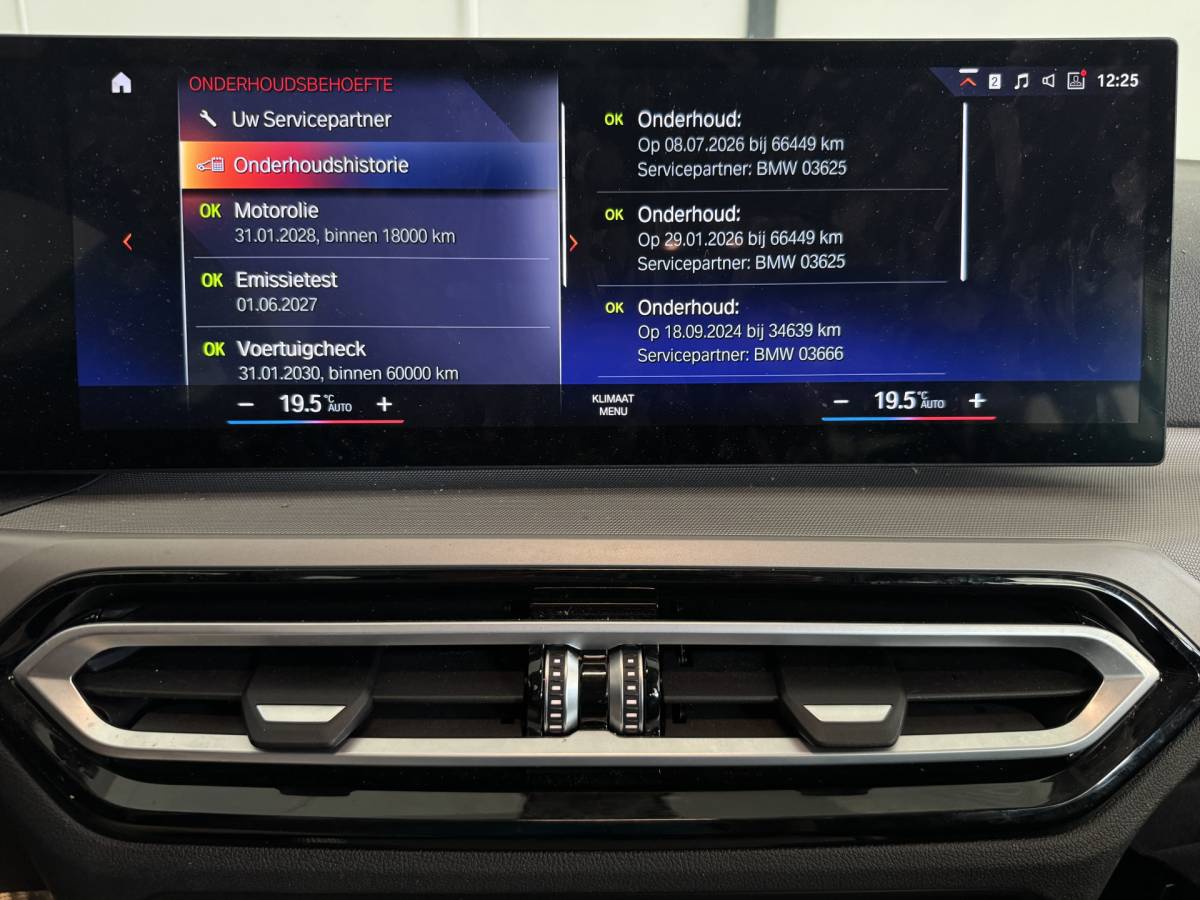 BMW 3 Serie BMW 3-serie Touring NEW 318IA 2.0 156PK  AUT. NAVI/LED/PDC/CARPLAY