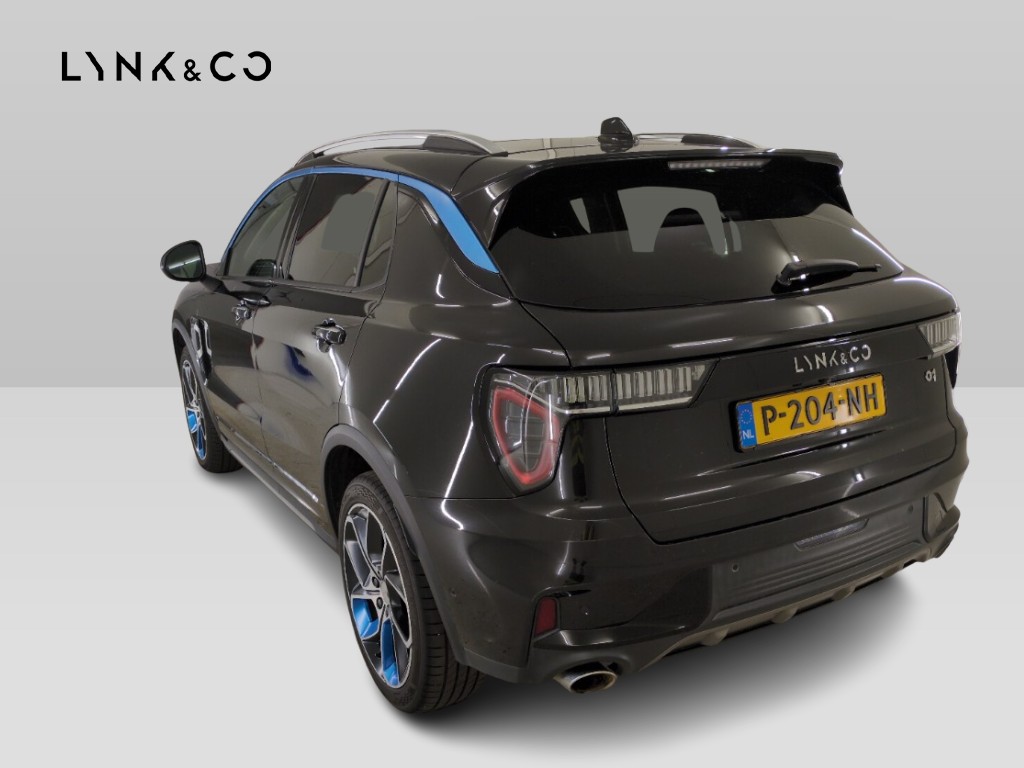 Lynk & Co 01 Lynk & Co 01 1.5 262pk Plug-in Adapt.Cruise Pano.dak Carplay Black Magic