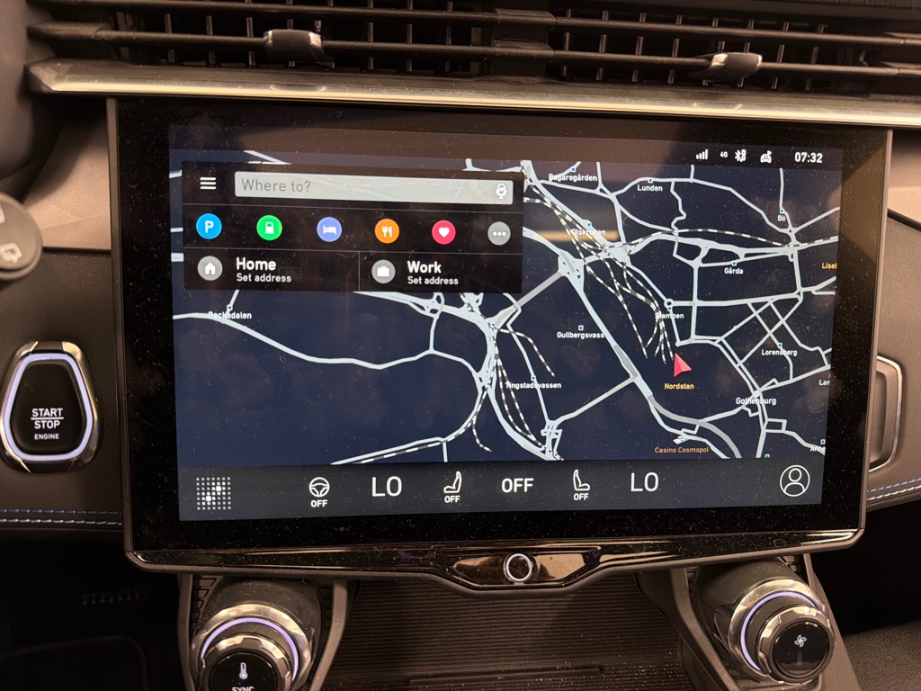 Lynk & Co 01 Lynk & Co 01 1.5 262pk Plug-in Adapt.Cruise Pano.dak Carplay Black Magic