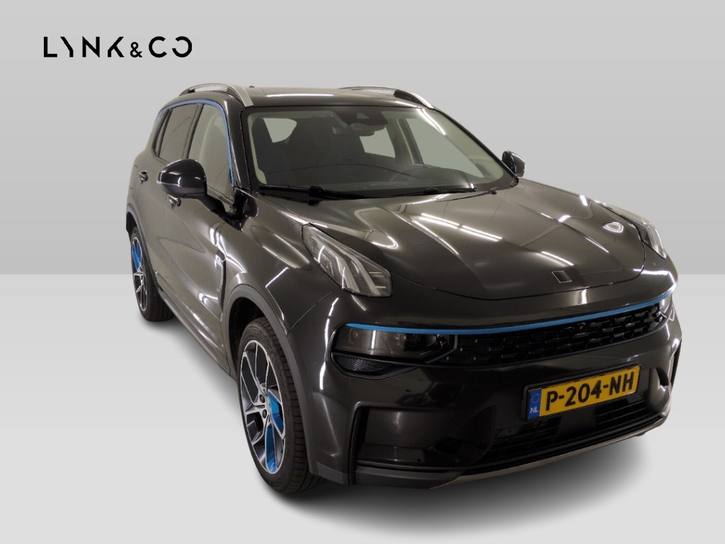 Lynk & Co 01 Lynk & Co 01 1.5 262pk Plug-in Adapt.Cruise Pano.dak Carplay Black Magic