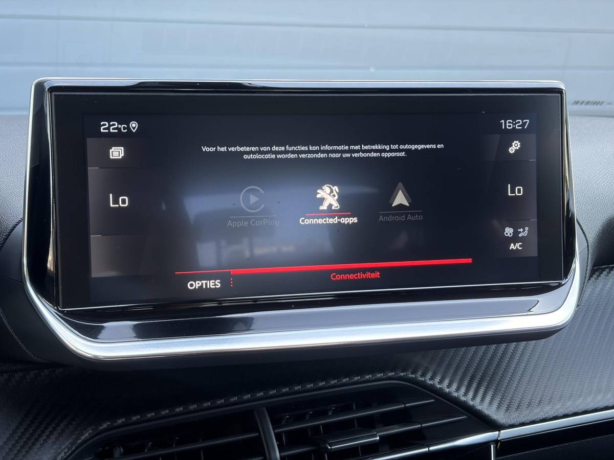 Peugeot 2008 Peugeot 2008 1.2 PureTech Allure ✓Recent beurt gehad✓D-riem vv in 06-2025✓360° Camera✓Draadloze telefoonlader✓Carplay✓Keyless✓Automaat✓Trekhaak✓Halfleder✓Navi✓Clima✓Cruise✓131pk✓Lm velgen✓2e Eigenaar✓Pdc V+A✓Rijstrooksensor✓N.A.P✓Apk tot 04-2028