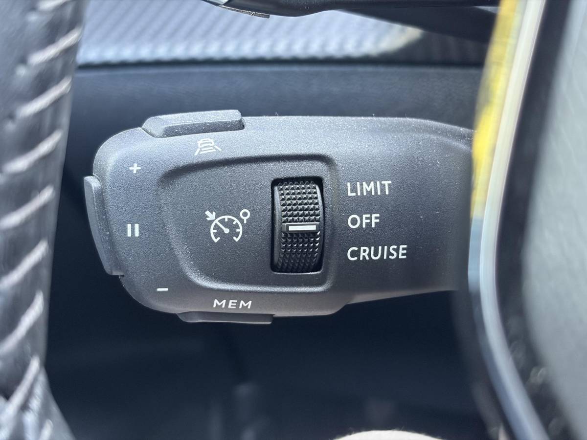 Peugeot 2008 Peugeot 2008 1.2 PureTech Allure ✓Recent beurt gehad✓D-riem vv in 06-2025✓360° Camera✓Draadloze telefoonlader✓Carplay✓Keyless✓Automaat✓Trekhaak✓Halfleder✓Navi✓Clima✓Cruise✓131pk✓Lm velgen✓2e Eigenaar✓Pdc V+A✓Rijstrooksensor✓N.A.P✓Apk tot 04-2028