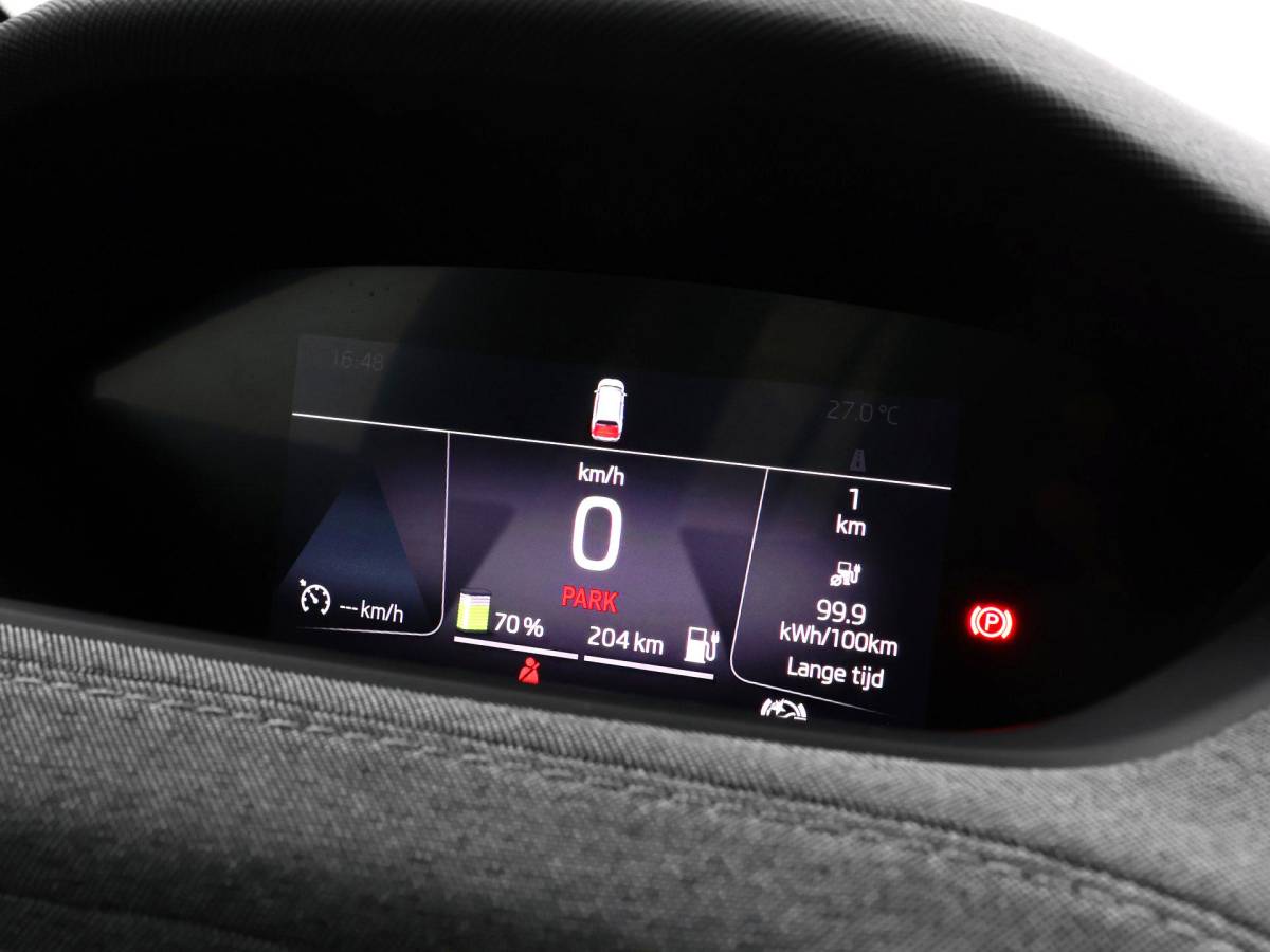 Škoda Enyaq iV Skoda Enyaq 50  150pk · SOH 94,4% · Apple/Android Car Play · Camera · Navigatie · Cruise Control · 19” Inch ·