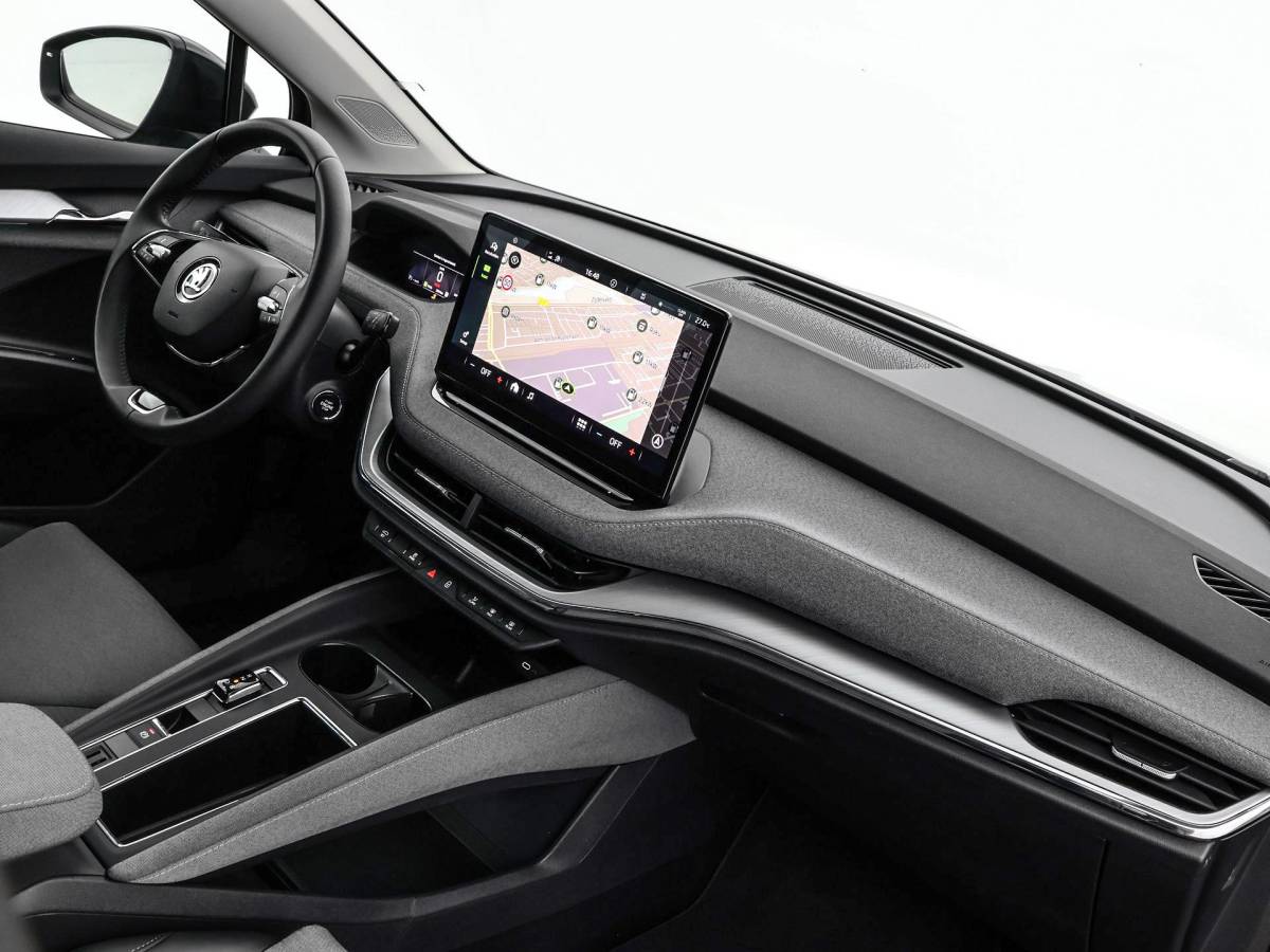 Škoda Enyaq iV Skoda Enyaq 50  150pk · SOH 94,4% · Apple/Android Car Play · Camera · Navigatie · Cruise Control · 19” Inch ·