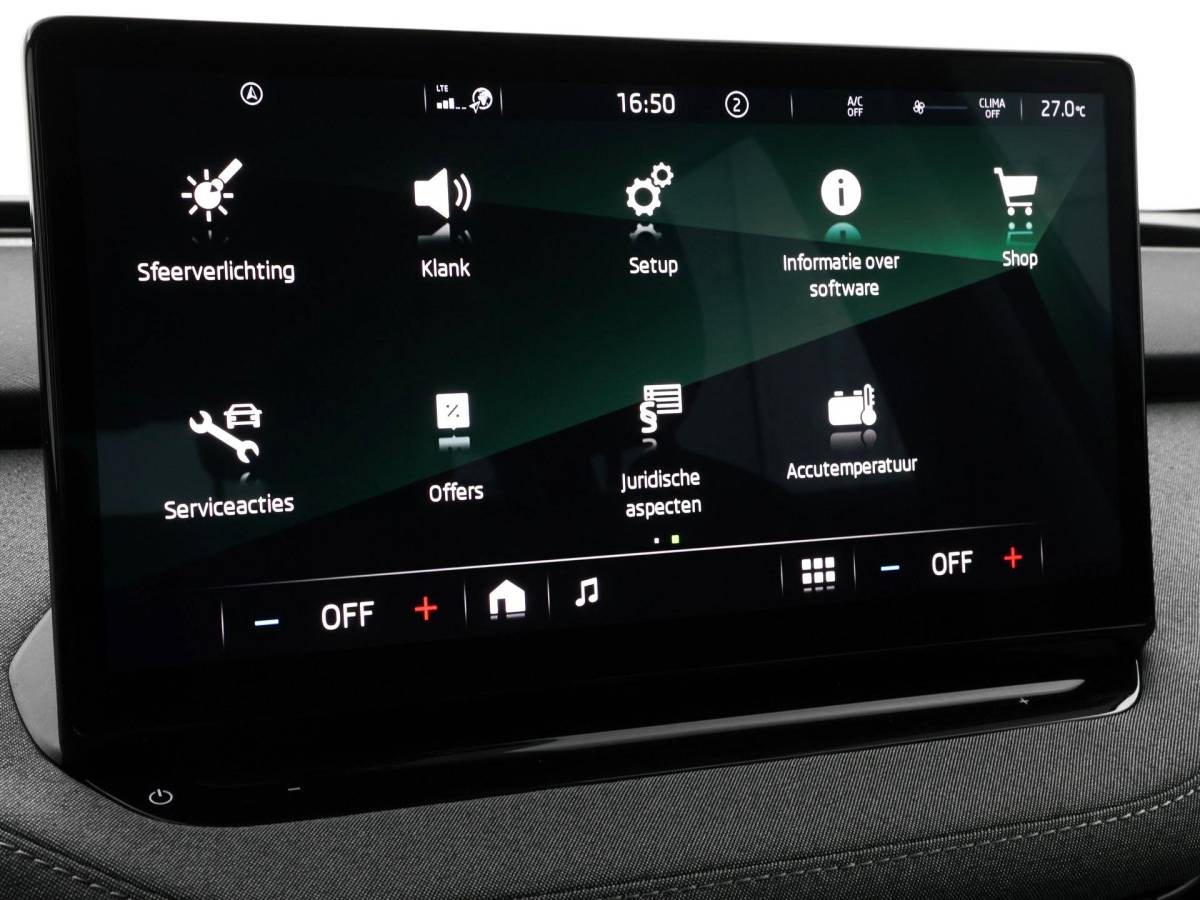 Škoda Enyaq iV Skoda Enyaq 50  150pk · SOH 94,4% · Apple/Android Car Play · Camera · Navigatie · Cruise Control · 19” Inch ·