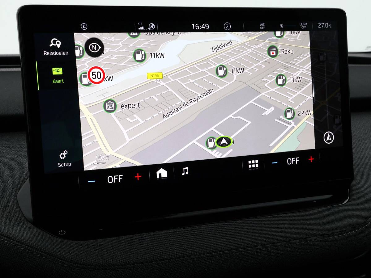 Škoda Enyaq iV Skoda Enyaq 50  150pk · SOH 94,4% · Apple/Android Car Play · Camera · Navigatie · Cruise Control · 19” Inch ·