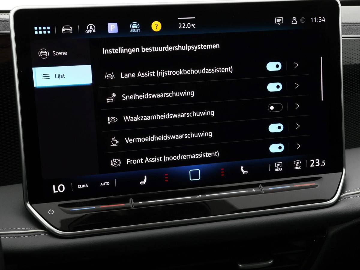 Volkswagen Passat Volkswagen Passat Variant 1.5 eTSI 150pk DSG Business · Camera · Stuur- & Stoelverwarming · Apple/Android Car Play · Massagefunctie Voorstoelen · Garantie t/m 11-06-2028 of 100.000km