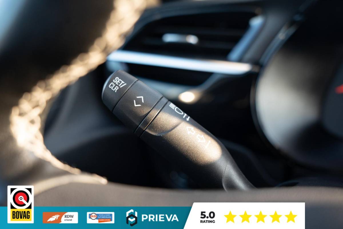 Opel Corsa Opel Corsa 1.2 Sport | Pano | Leder | Stoelverwarming | Navi | LED | 17”