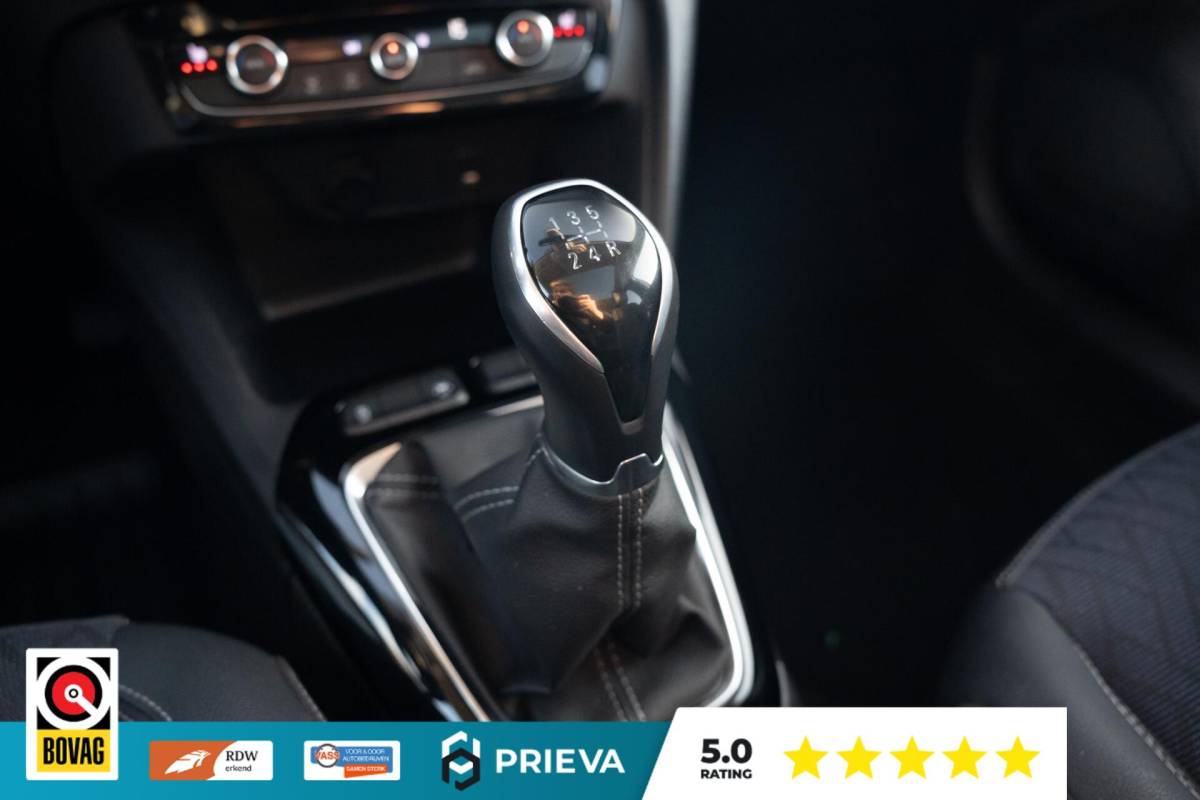 Opel Corsa Opel Corsa 1.2 Sport | Pano | Leder | Stoelverwarming | Navi | LED | 17”