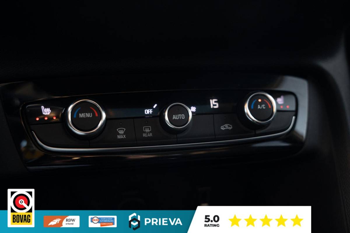 Opel Corsa Opel Corsa 1.2 Sport | Pano | Leder | Stoelverwarming | Navi | LED | 17”