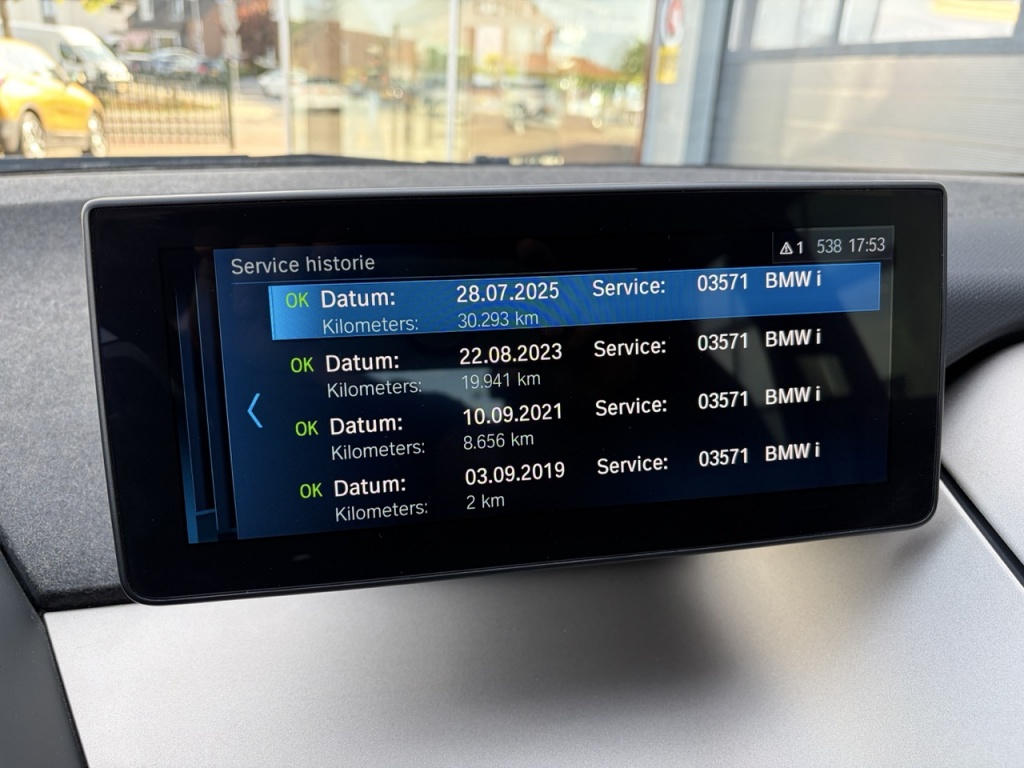 BMW i3 BMW i3 170pk (120 Ah) 42kWh Aut Executive Edition / SOH 95%