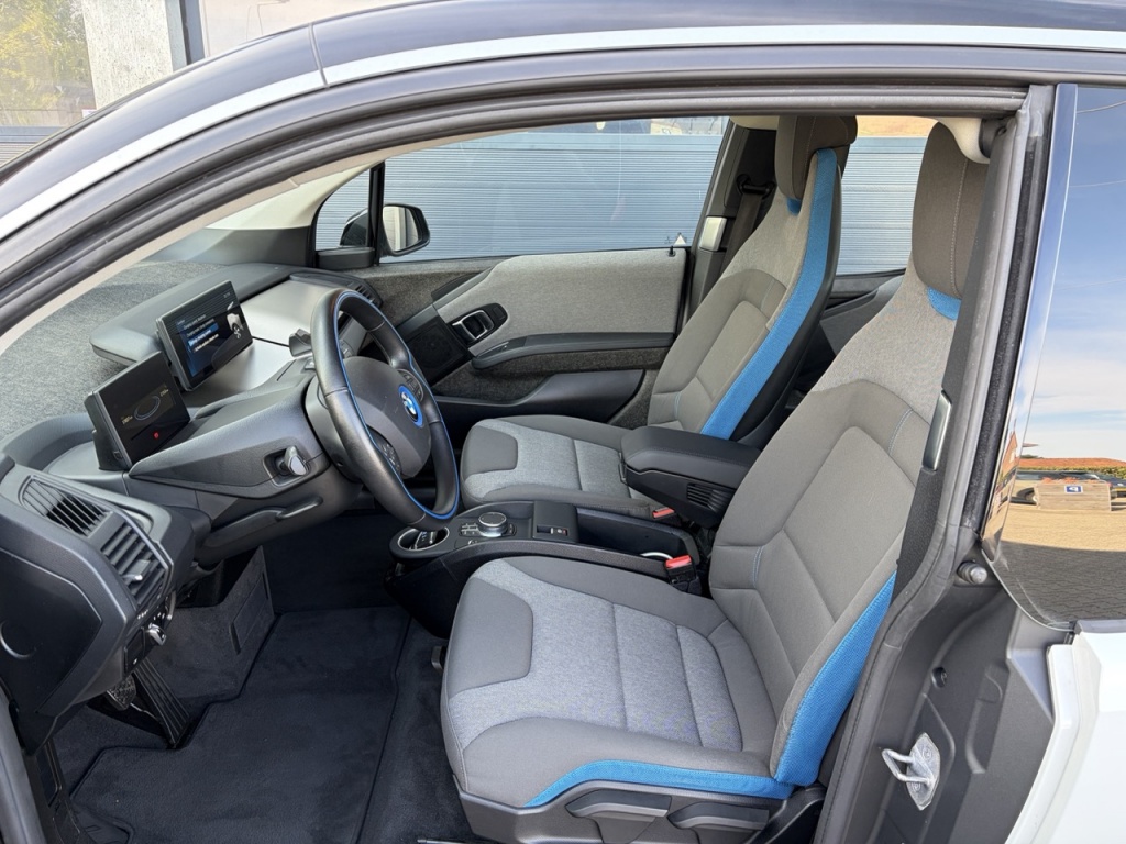 BMW i3 BMW i3 170pk (120 Ah) 42kWh Aut Executive Edition / SOH 95%