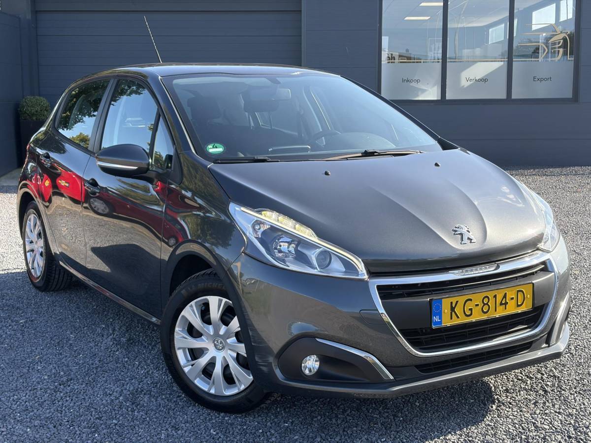 Peugeot 208 Peugeot 208 1.2 PureTech Blue Lion ✓1e Eigenaar✓Navi✓Trekhaak✓Carplay✓Airco✓Cruise✓Pdc✓5 Deurs✓N.A.P✓Apk tot 09-2027