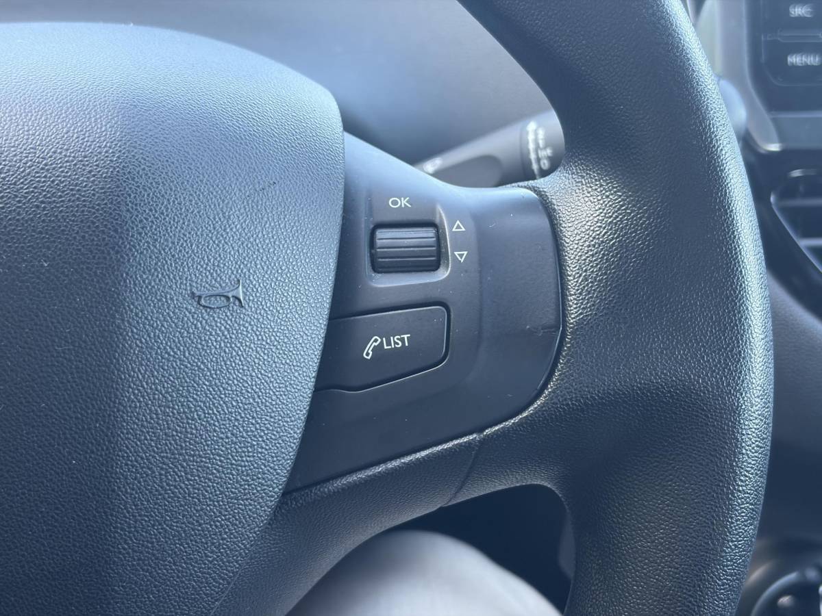 Peugeot 208 Peugeot 208 1.2 PureTech Blue Lion ✓1e Eigenaar✓Navi✓Trekhaak✓Carplay✓Airco✓Cruise✓Pdc✓5 Deurs✓N.A.P✓Apk tot 09-2027