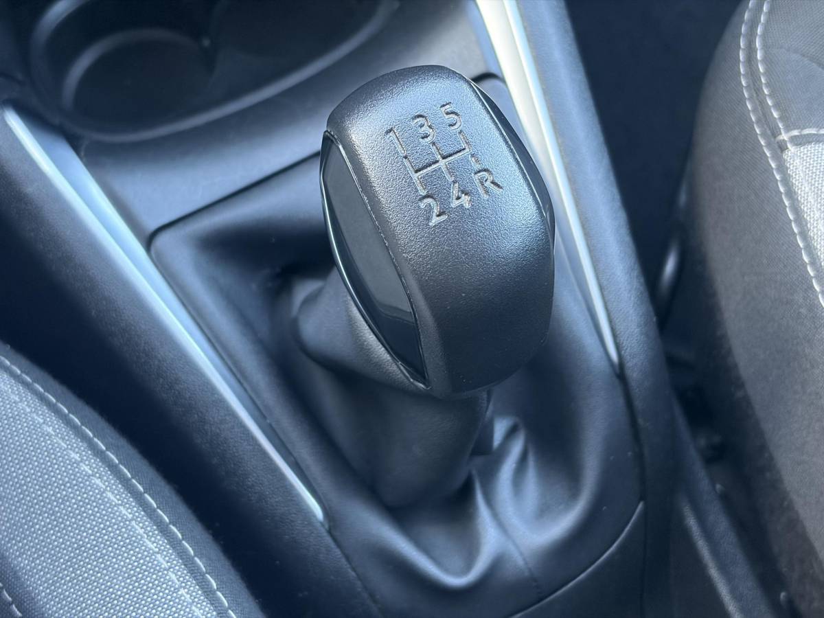 Peugeot 208 Peugeot 208 1.2 PureTech Blue Lion ✓1e Eigenaar✓Navi✓Trekhaak✓Carplay✓Airco✓Cruise✓Pdc✓5 Deurs✓N.A.P✓Apk tot 09-2027
