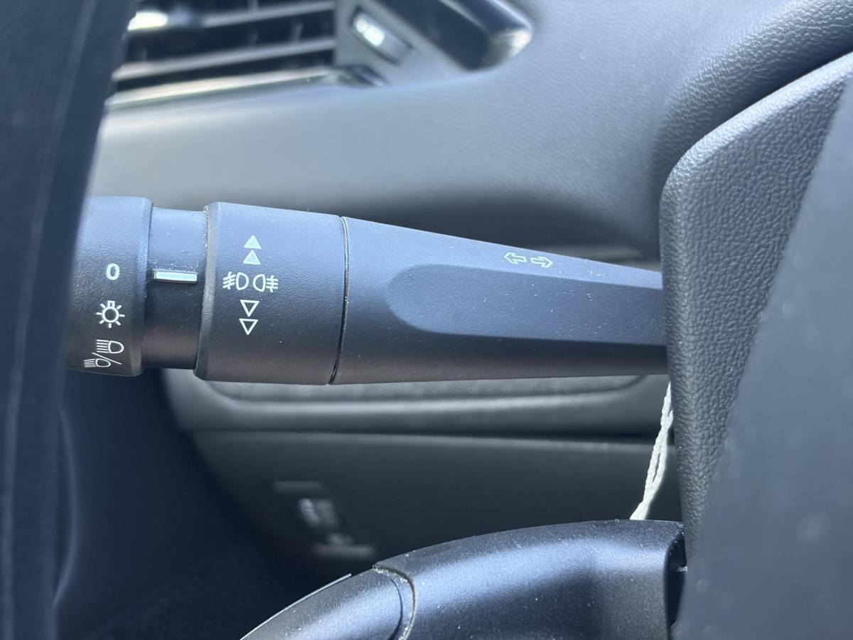 Peugeot 208 Peugeot 208 1.2 PureTech Blue Lion ✓1e Eigenaar✓Navi✓Trekhaak✓Carplay✓Airco✓Cruise✓Pdc✓5 Deurs✓N.A.P✓Apk tot 09-2027