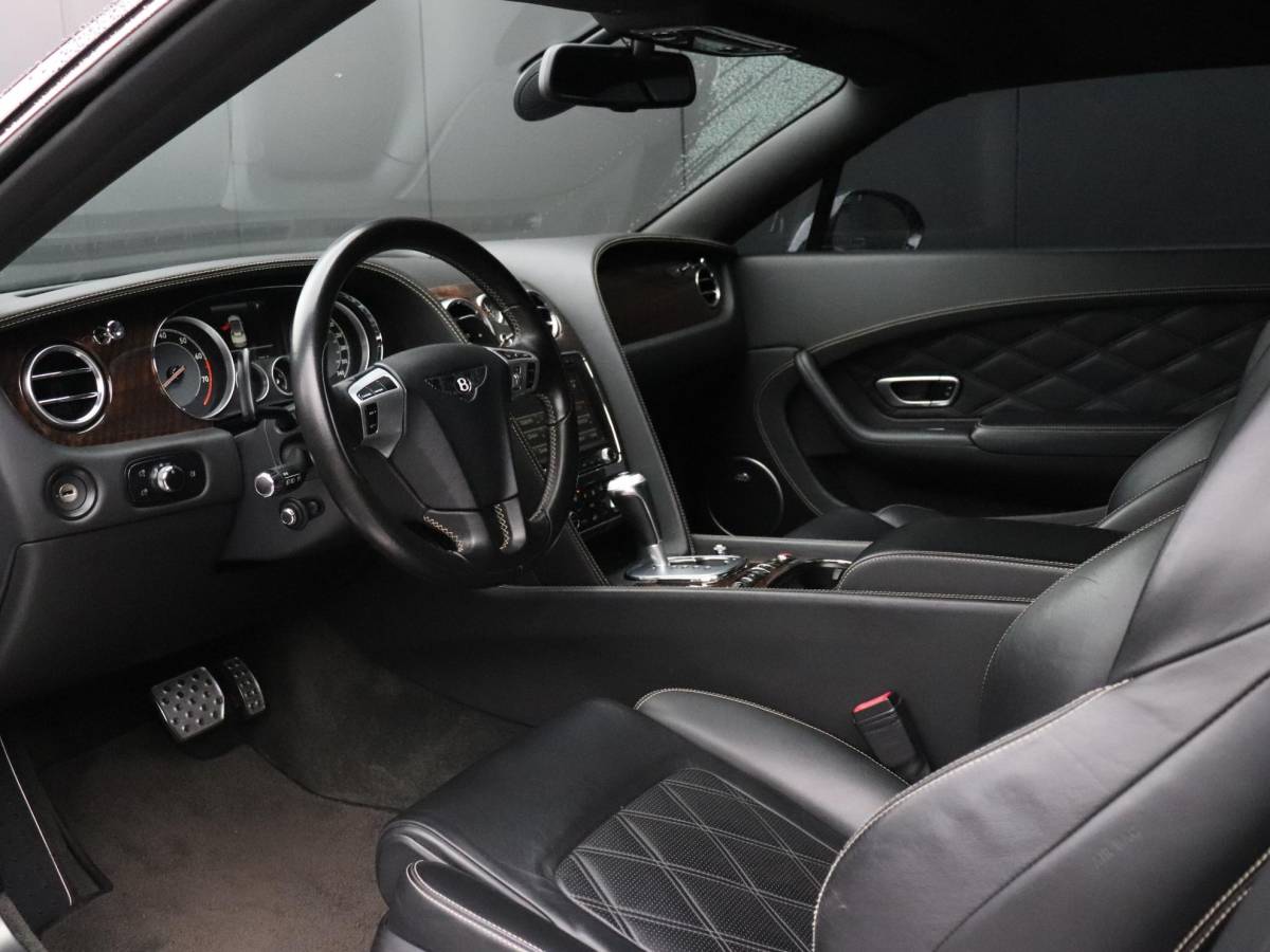 Bentley Continental GT Bentley Continental GTC 4.0 V8 LEDER | MEMORY | NAIM AUDIO | CAMERA | STOELVERK. | CRUISE | NAVI |