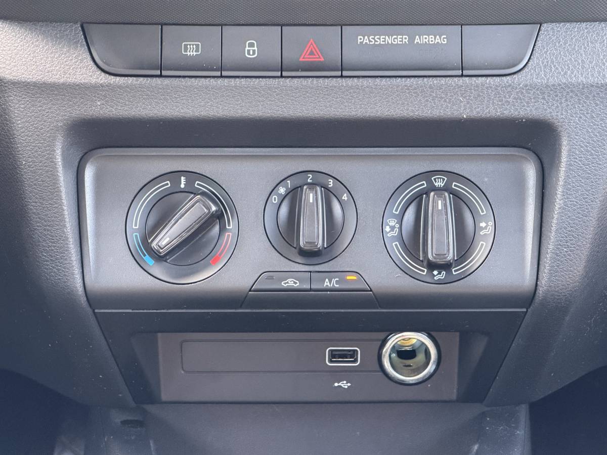 Škoda Fabia ŠKODA Fabia Combi 1.0 TSI Ambition Airco | Cruise | Nav | Carplay