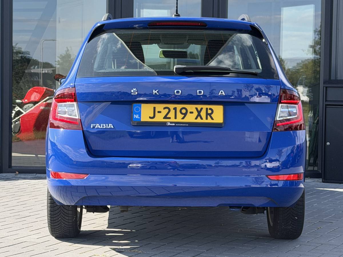Škoda Fabia ŠKODA Fabia Combi 1.0 TSI Ambition Airco | Cruise | Nav | Carplay