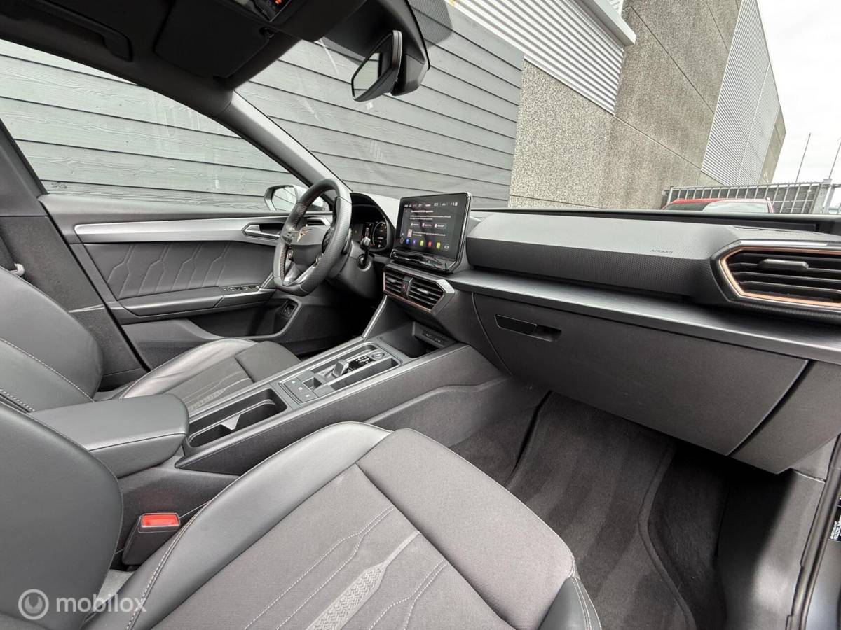 CUPRA Leon Sportstourer CUPRA Leon Sportstourer 1.4 e-Hybrid 245PK VZ Pano.dak/Elektr.pakket