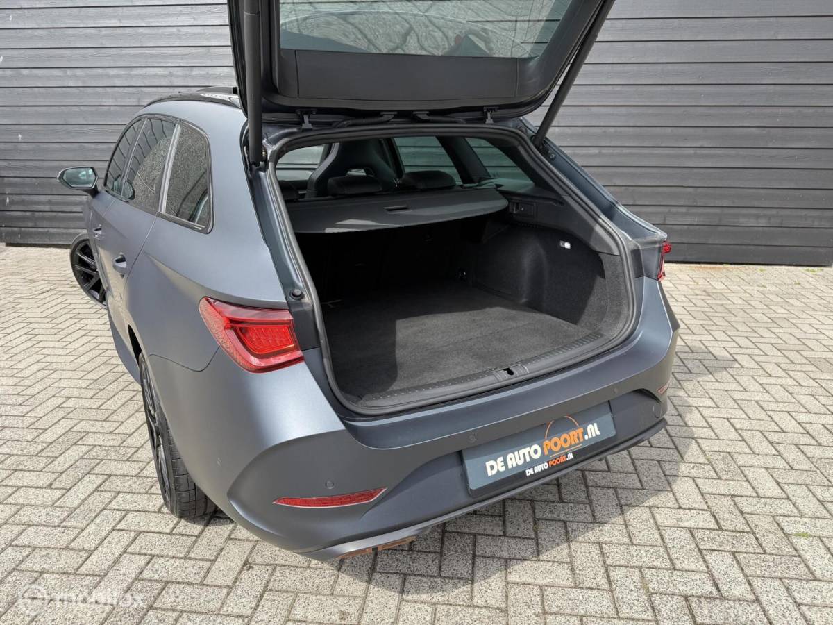 CUPRA Leon Sportstourer CUPRA Leon Sportstourer 1.4 e-Hybrid 245PK VZ Pano.dak/Elektr.pakket