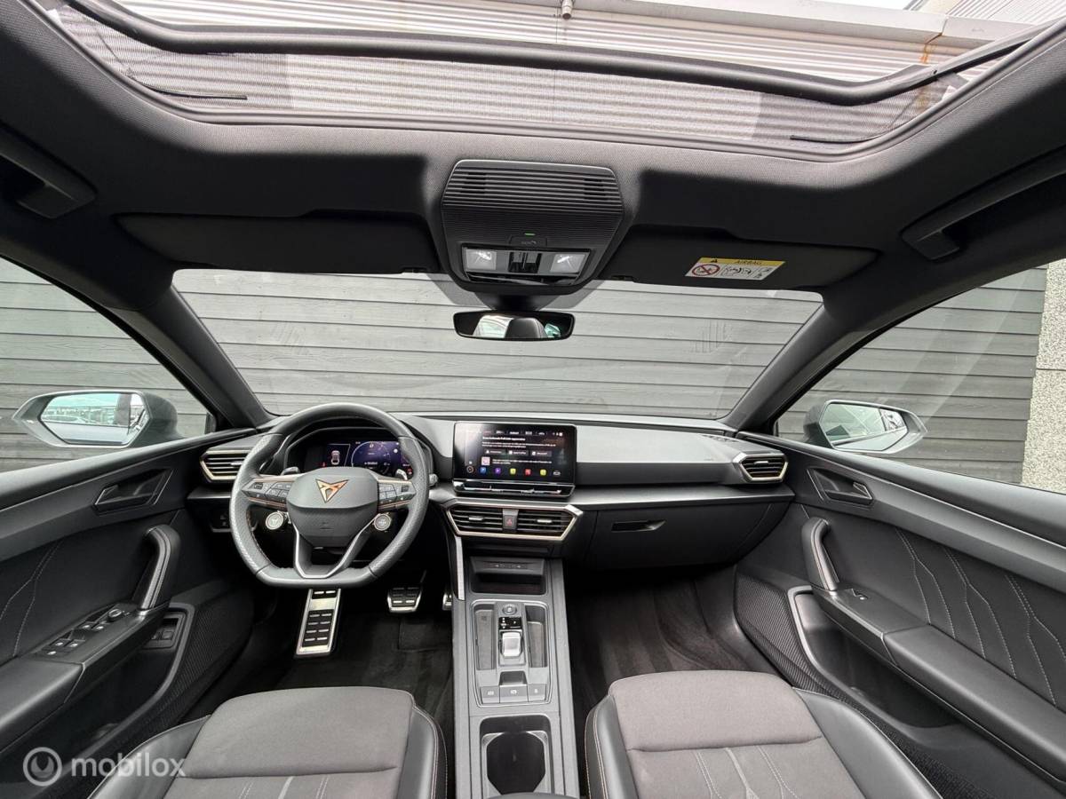 CUPRA Leon Sportstourer CUPRA Leon Sportstourer 1.4 e-Hybrid 245PK VZ Pano.dak/Elektr.pakket