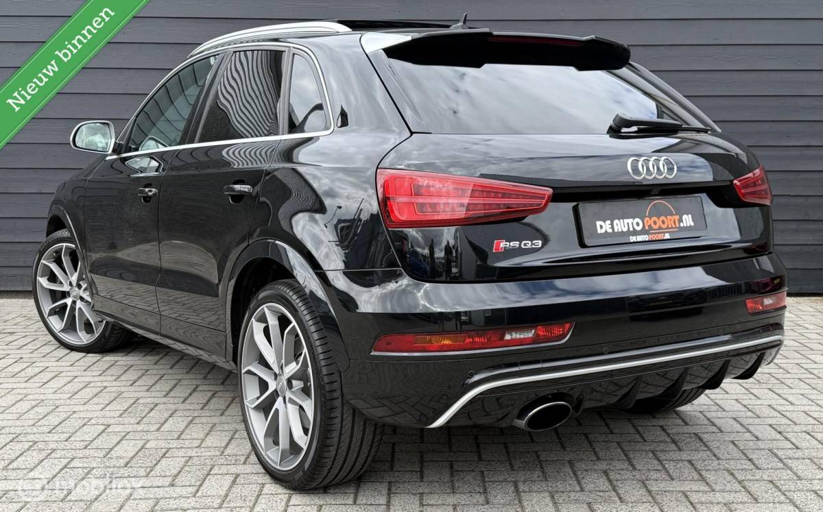 Audi RSQ3 Audi RS Q3 2.5 TFSI RS Q3 quattro Pano.dak/Leder/Trekhaak/BOSE