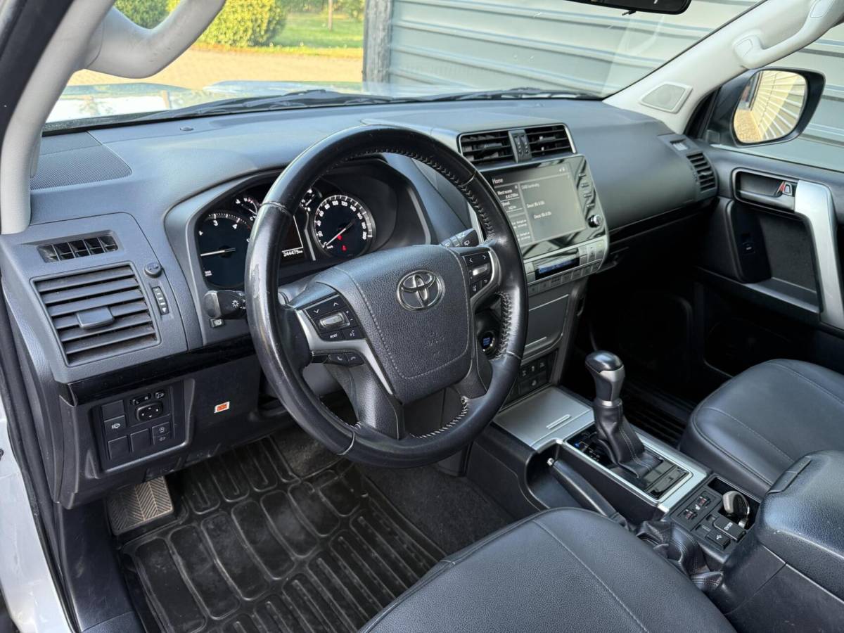 Toyota Land Cruiser Toyota Land Cruiser 2.8 D-4D-F Challenger A/T Van Trekhaak