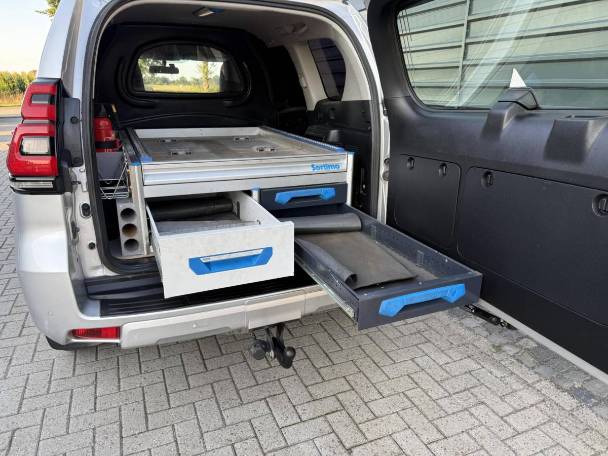 Toyota Land Cruiser Toyota Land Cruiser 2.8 D-4D-F Challenger A/T Van Trekhaak