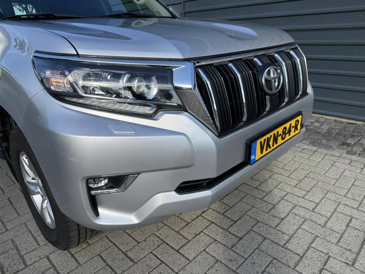 Toyota Land Cruiser Toyota Land Cruiser 2.8 D-4D-F Challenger A/T Van Trekhaak
