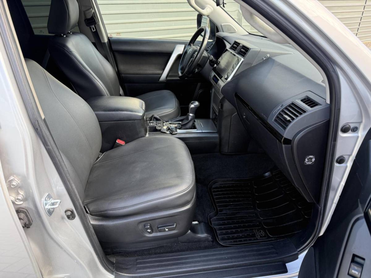 Toyota Land Cruiser Toyota Land Cruiser 2.8 D-4D-F Challenger A/T Van Trekhaak
